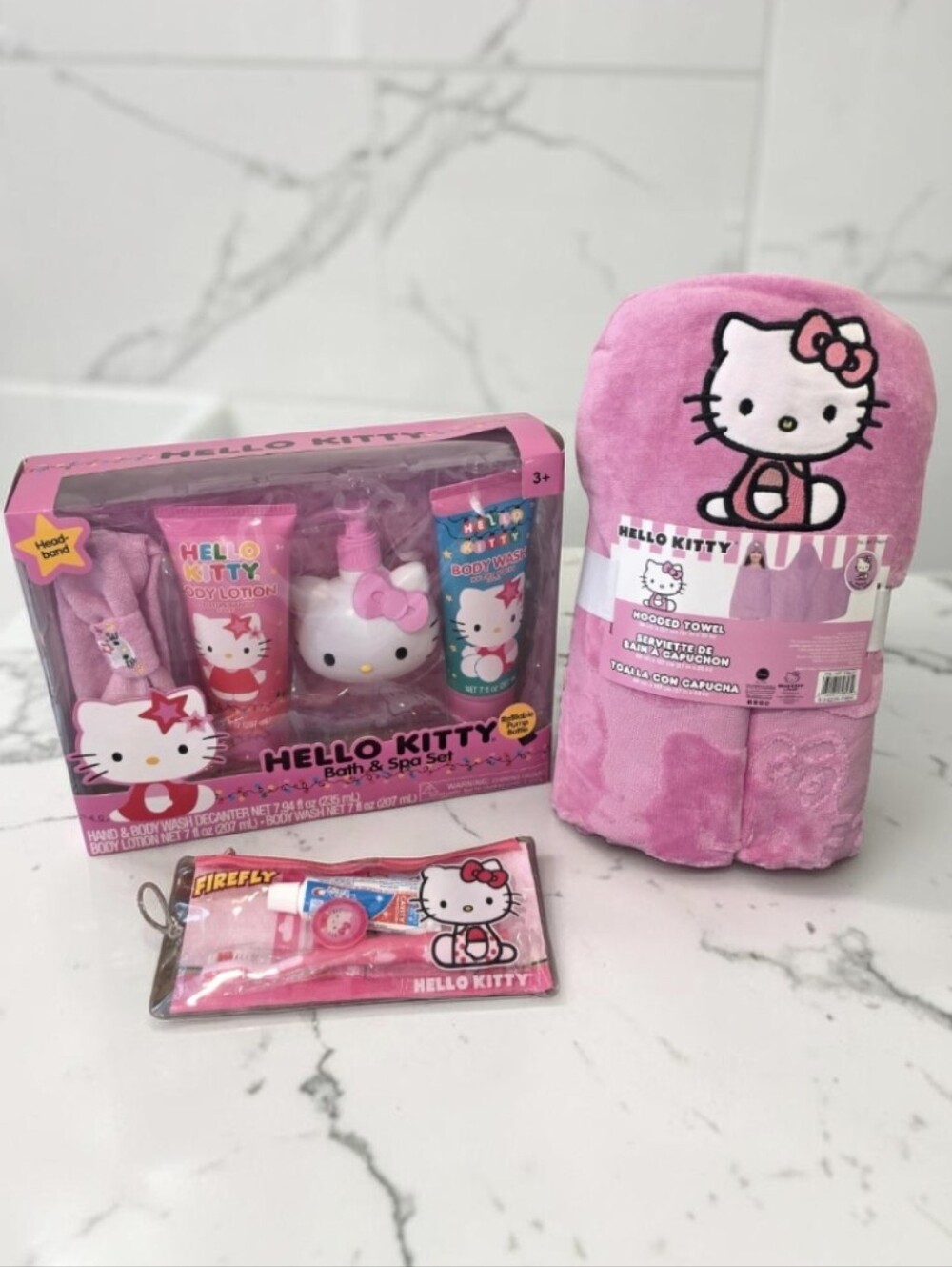 NWT Hello Kitty Pink Kids Bath & Hooded Towel Bundle